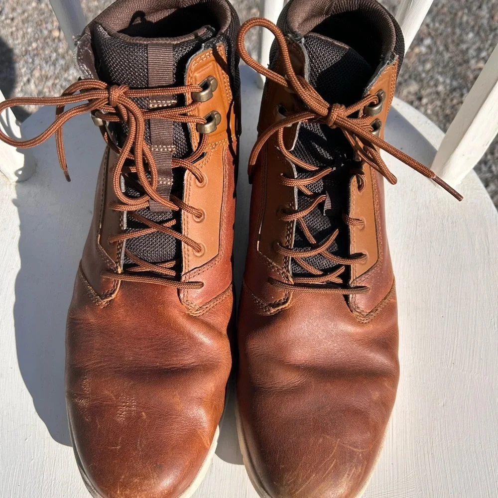 Timberland Brown Leather Lace-Up Boots with Tan Accents